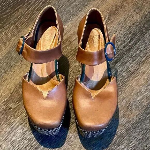John Fluevog Ana Rita Leather Platform Mary Jane Heels Size 7 Brown Tan