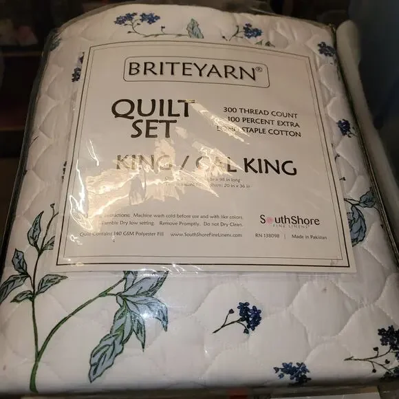 South Shore Briteyarn Floral quilt King/Cal King 300 count Cotton NEW Green Blue