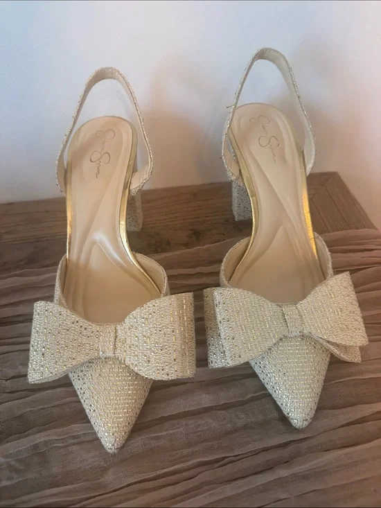 Jessica Simpson Glitter Bow Pointed-Toe Slingback Heels in Gold.Sz. 9
