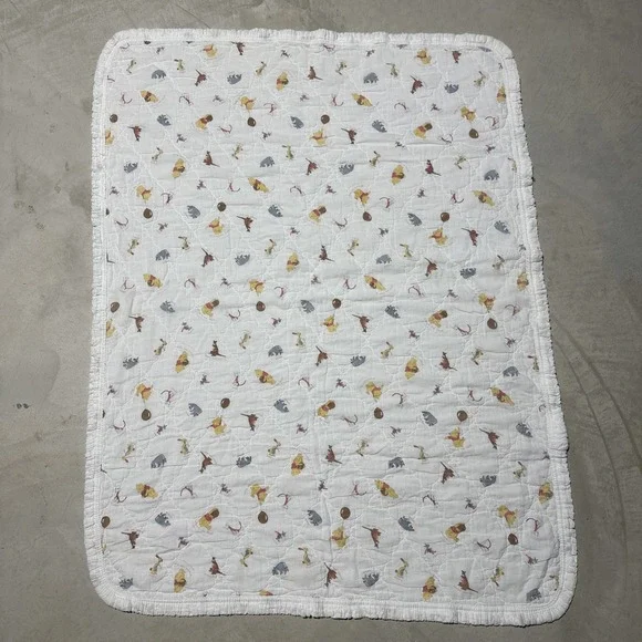 Sears Vintage Winnie the Pooh Baby Crib Quilt Blanket White Ruffles Read DESCRIP