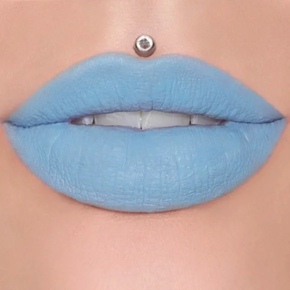 JAWBREAKER New in Box‎ Jeffree Star Velvet Trap Lipstick Baby Blue Halloween