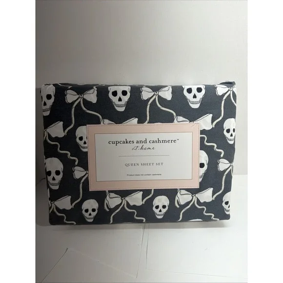 Cupcakes and Cashmere QUEEN sheet & Pillowcase Setgray/white Skulls &bows Gothic