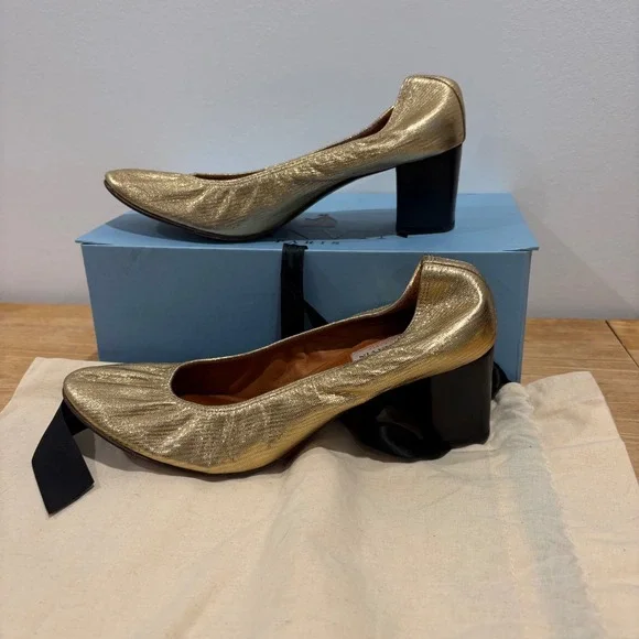 Lanvin Metallic Gold Block Heel Pumps Womens Size 39 Laminated Sheepskin Leather