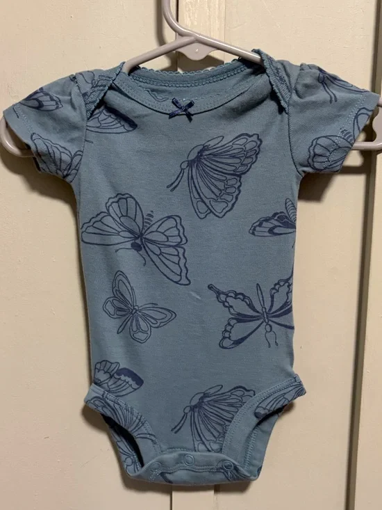 Kids carters onesie size nb