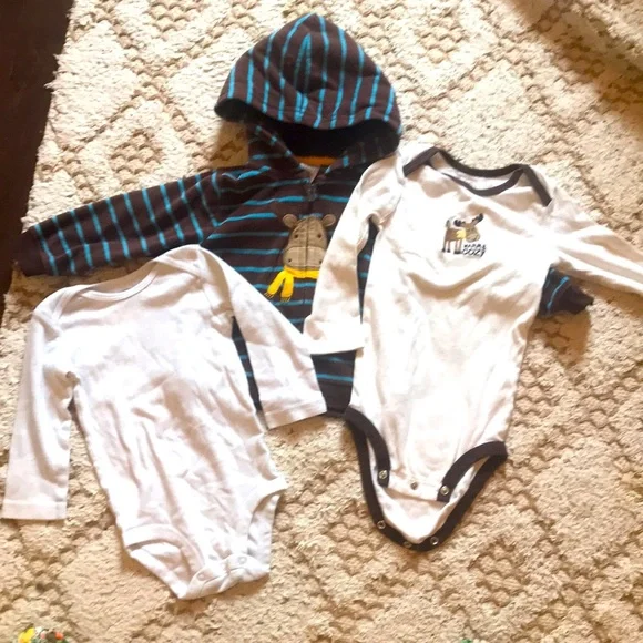Carters moose bundle 12-18‎ mos hoodie onesies