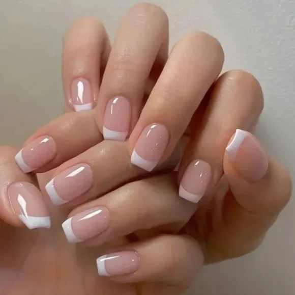 24 Pieces Fake Press On Nails