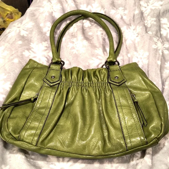 Style & Co. Green handbag, kangaroo zip pocket, central zip compartment, EUC
