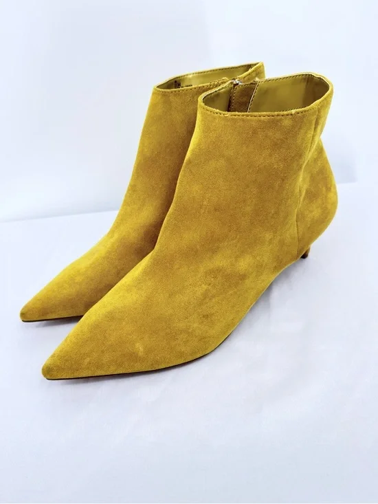 Charles by Charles David Mustard Yellow Suede Ankle Boots Kitten Heel Size 11