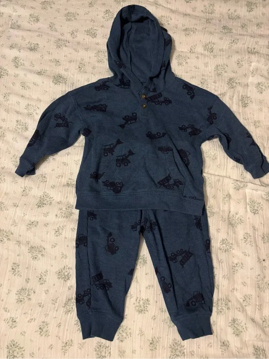 Carter’s Hoodie & Jogger Set with truck Print