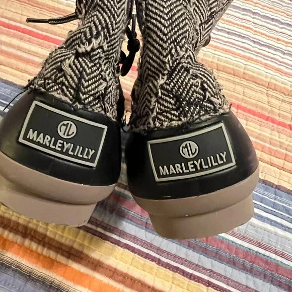 MarleyLilly Kids Duck Boots Size 12 Herringbone Plaid Lined Waterproof