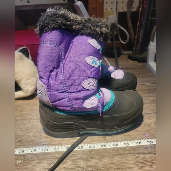 Kamik Youth Purple Winter Boot Faux Fur‎ Trim Size 4