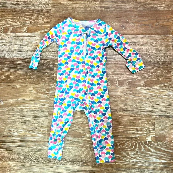 Carter’s heart, baby girl, onesie, nine months
