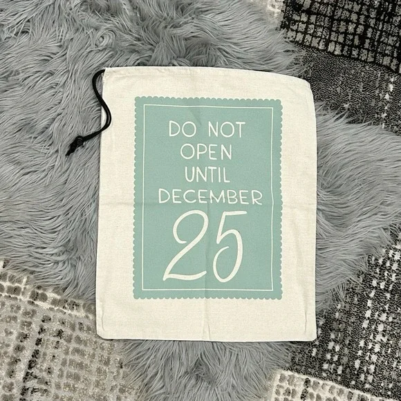 Holiday‎ Canvas 