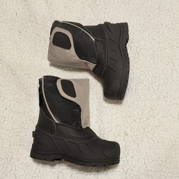 NWT Child's Gray/Black Itasca Snow Cat Winter Boots Size 13