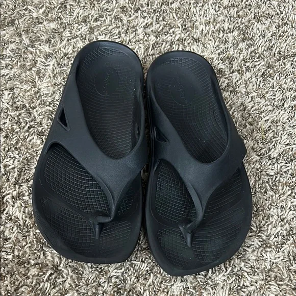 OOFOS Unisex OOriginal Thong Sandal Flip Flop Black Mens Sz 12