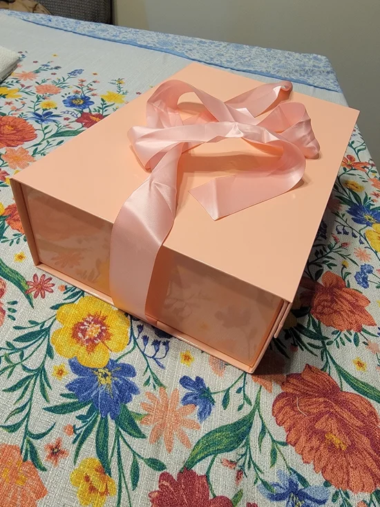 Baby Pink Magnetic Top Gift Box With Ribbon