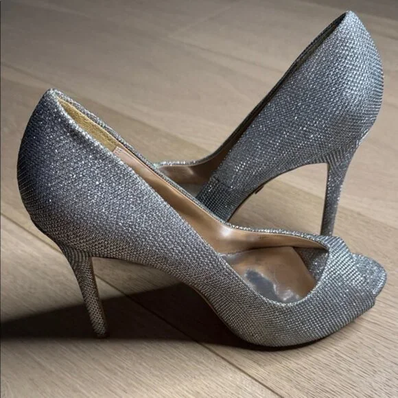 Badgley Mischka Glittering Silver Peep Toe Heels size 8.5