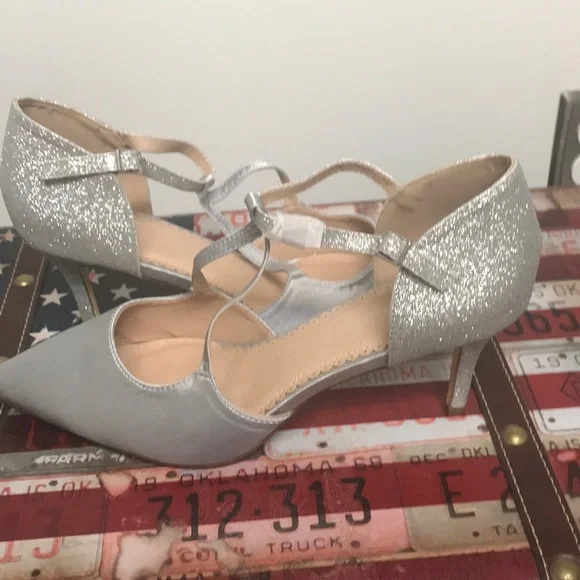 JG Sparkling Evening Shoes with 3 inch heel Silver New‎