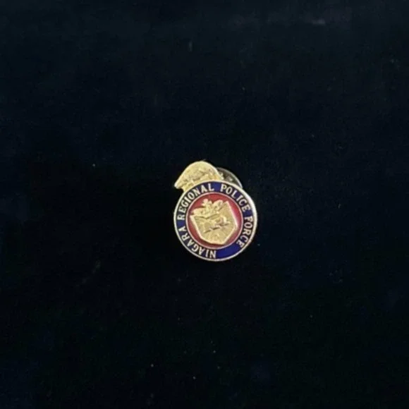 Vintage Niagara Regional Police Force Lapel Pin‎ Hat Pin
