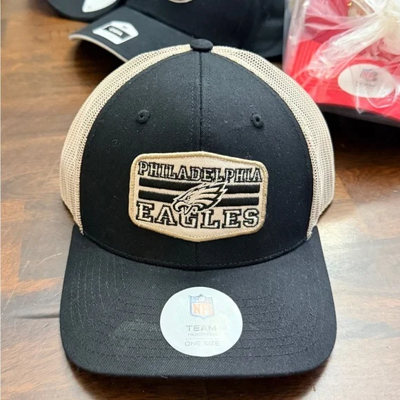 NFL Philadelphia Eagles Black and Tan Hat‎
