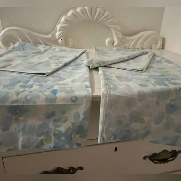 Vintage pair Pillow Cases