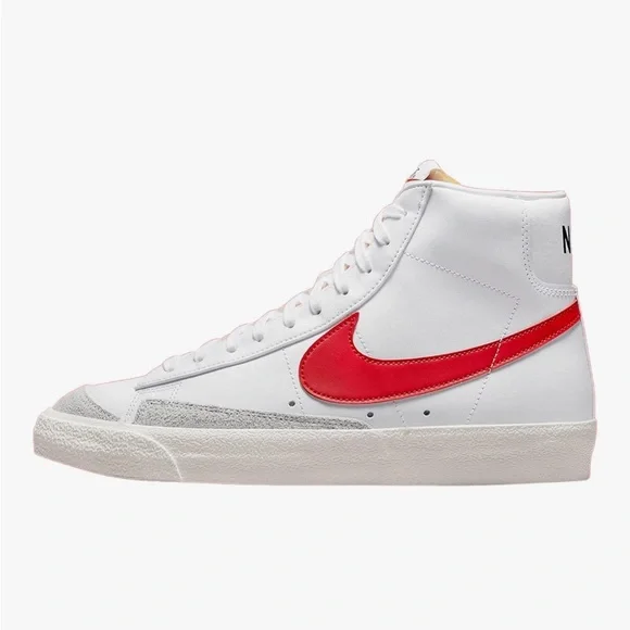Nike Youth Size‎ 4.5 High-Top Sneakers