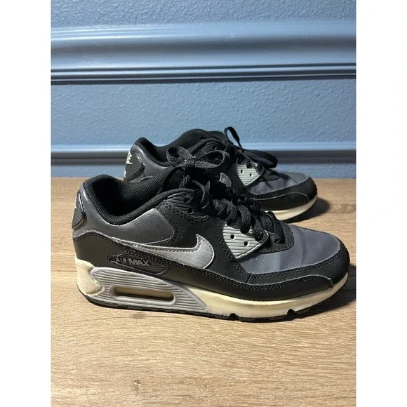 Nike Air Max 90 Kids Shoes Black Gray Youth‎ Size 3.5Y Casual Sneakers