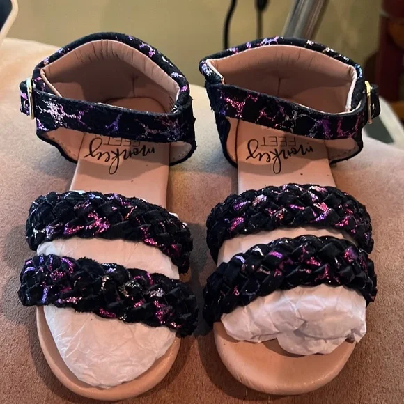 NWT Monkey Feet Iridescent Black and Pink Sandal