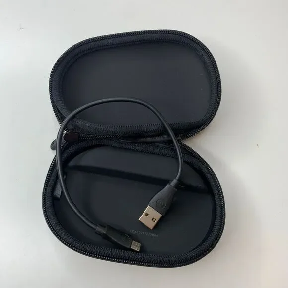 mophie Power Capsule 1,400 mAh Travel Case for earbuds