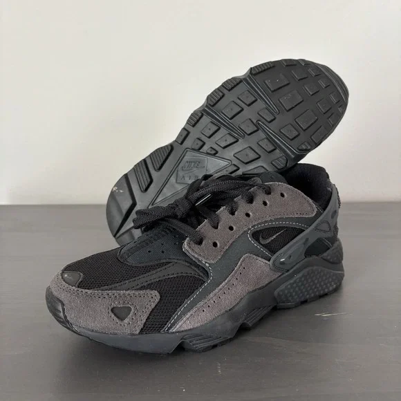Nike Air Huarache Run Casual‎ Sneakers Black Anthracite Youth Size 4.5