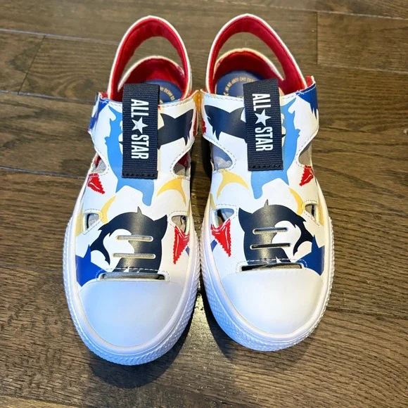 Converse All‎ Star Superplay Shark Print Sandals Kids Size 1 White Red Blue
