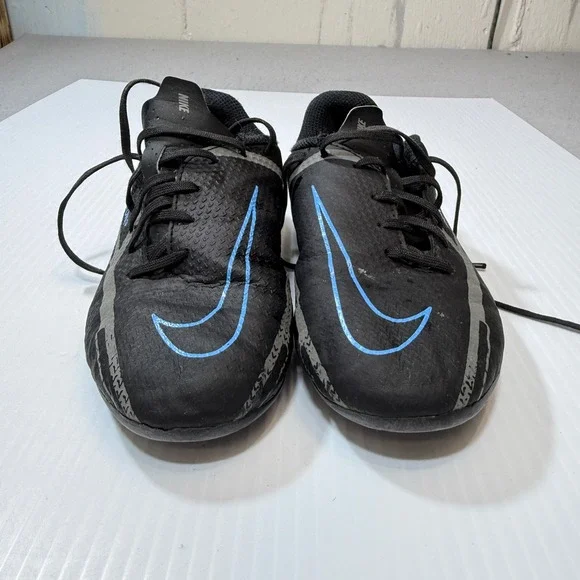 Nike Phantom GT Soccer Cleats Kids Black Blue Good Textured Athletic Shoes 1Y