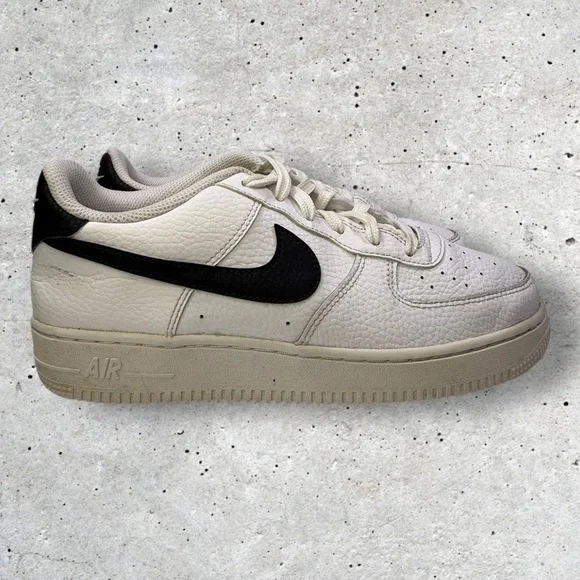 Nike Air Force One size 6Y