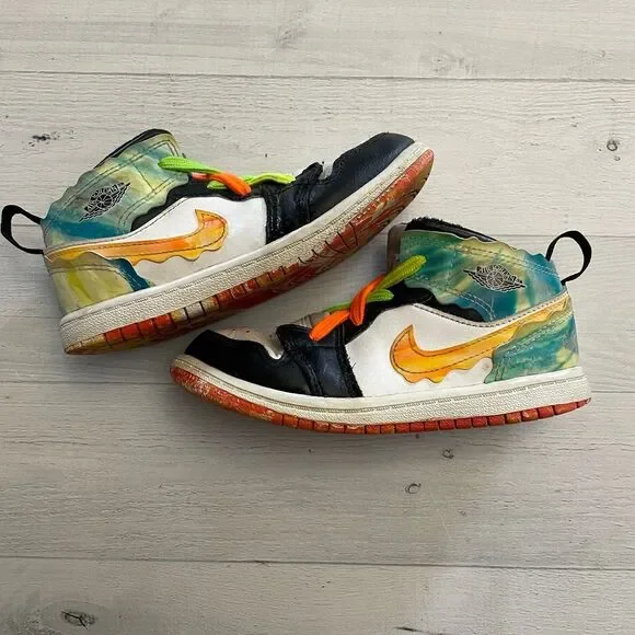 Nike Jordan 1 Mids kids 10c‎