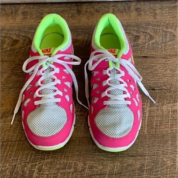 Nike Florescent tennis shoes