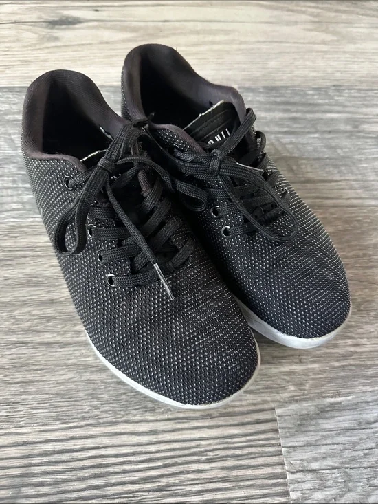 NOBULL super fabric trainers black and gray women’s 7.5