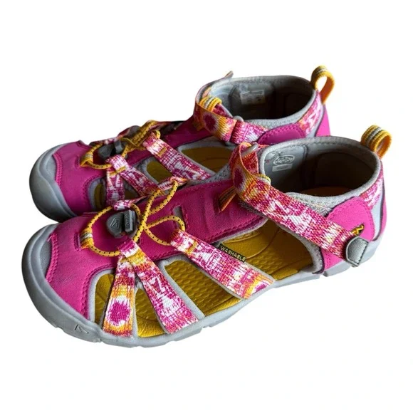Keen Pink Seacamp II CNX Fisherman‎ Water Hiking Sandals Big Girls Size 5 Shoes