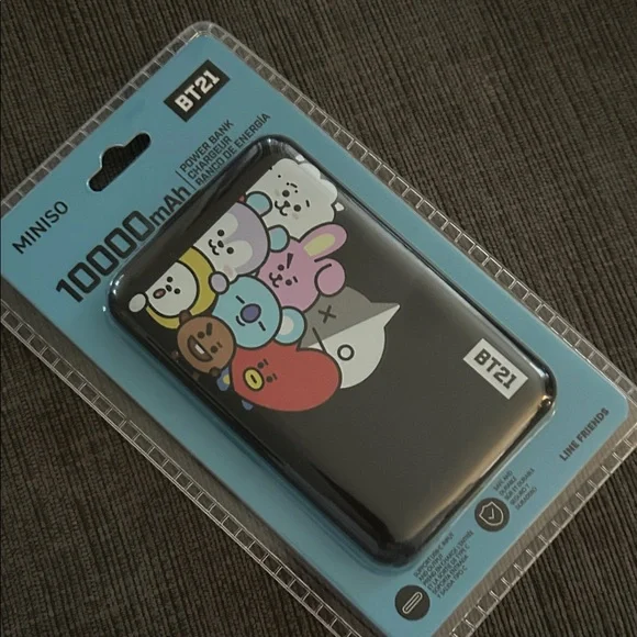MINISO Line Friends BT21 10000mAh Ultra-thin Power Bank NWT