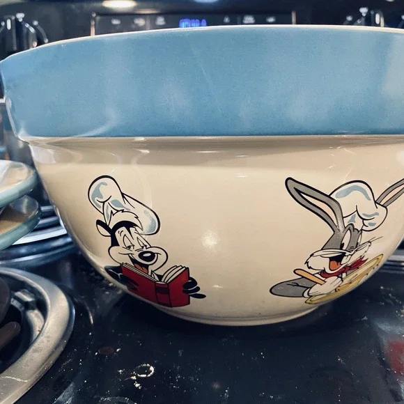 Rare Vintage 1990's Looney Tunes Mixing Bowl Set of 1-Large 1-Small 2-Plates