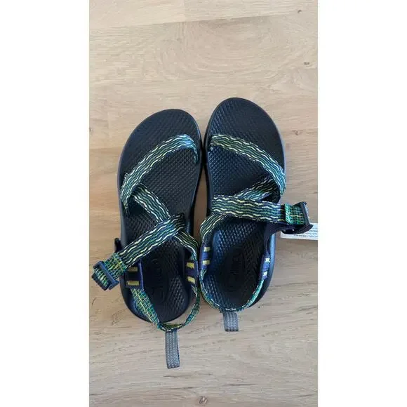 Chacos  Z/1 Classic ecotread water sandals youth size 4
