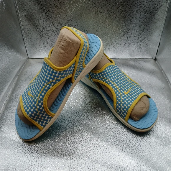 Nike Blue and Yellow Slide Water Sandals Kids Size 2.5