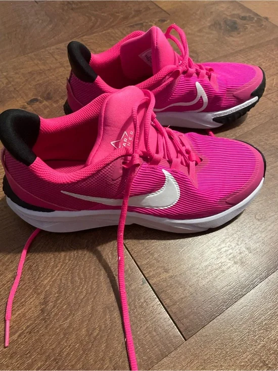 Nike Hot Pink and White Athletic Trainers