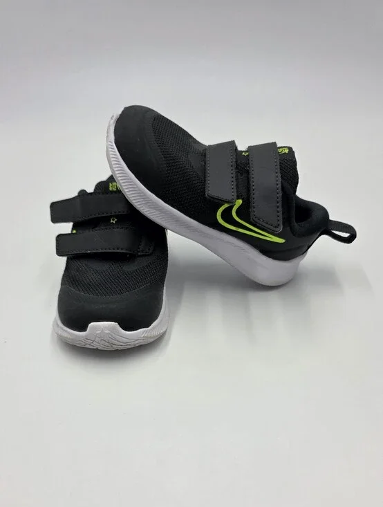 Nike toddler Star Runner 3 sneakers size 6