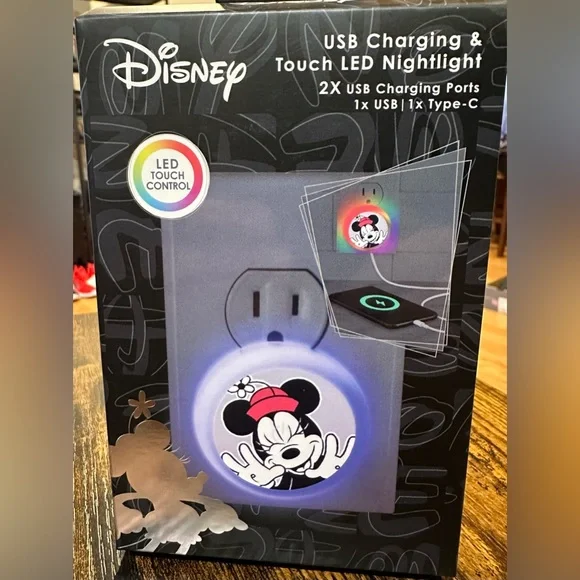 Disney USB Charging & Touch LED Nightlight NWT