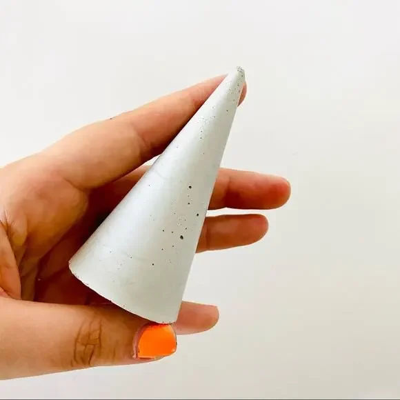 NEW Handmade Grey Concrete Natural Cone Jewelry Ring Holder Home Accent Decor