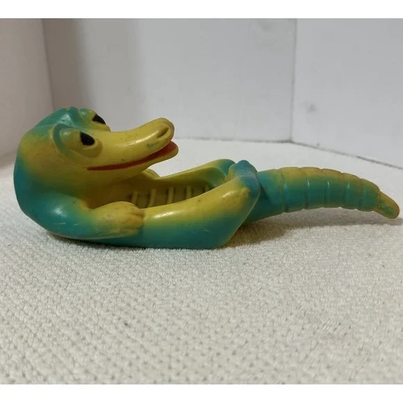 Vintage 1960's Gaylord Gator Avon Floating Bath Soap Dish/Toy