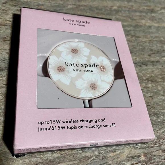 NIB Kate Spade ♠️ 15W Magnetic Wireless Floral Charging Pad