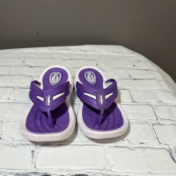 Air balance, girl, size 2 summer fun, flip-flops