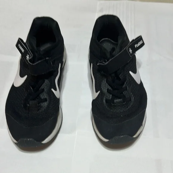 Nike FlyEase Kids Black and White Running Shoes