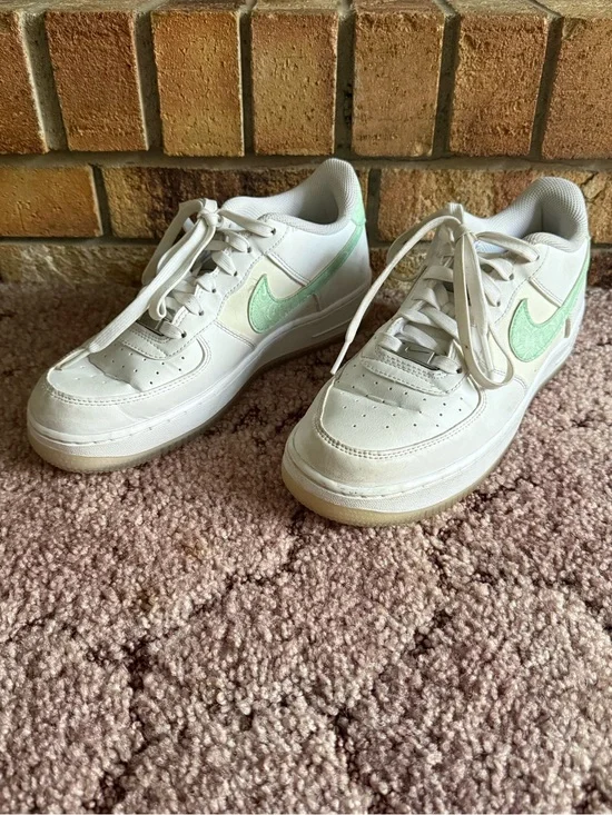 {Nike}-Size: 7Y-Air Force 1 with Mint Green Swoosh